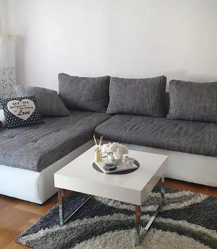 Apartman Aura