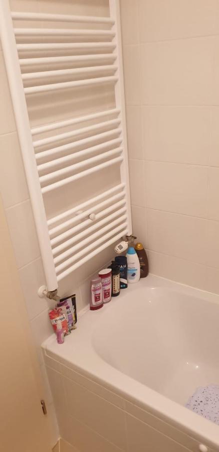 Apartment Aura *